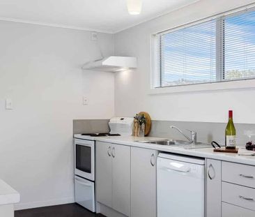 Modern two-bedroom townhouse in Hoon Hay! - Photo 4