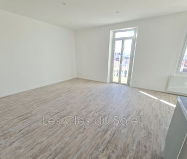 Location Appartement 2 pièces 41m² TOULON 83000 - Photo 2