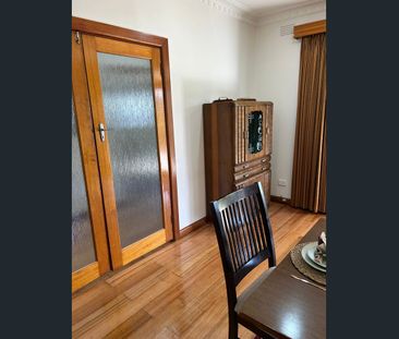 Fully furnished home close to the airport, ring road and train station - Photo 5