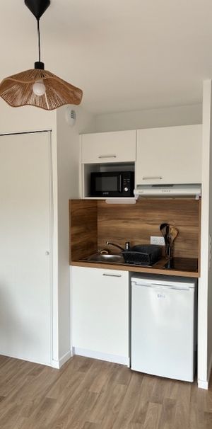 Location Appartement 1 pièce 27m² - Photo 1