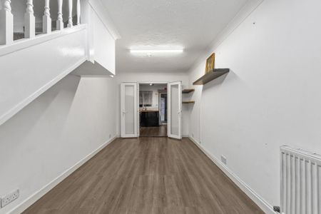 1 bedroom end of terrace house to rent - Photo 2