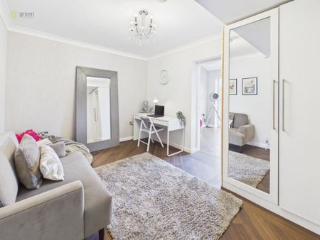 3 bedroom semi-detached house to rent - Photo 4