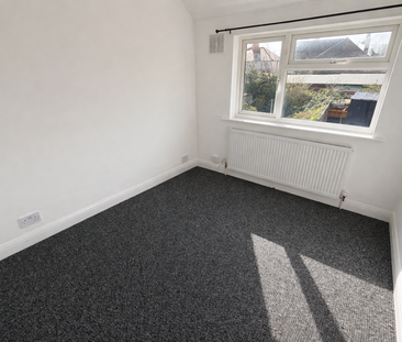 2 bedroom semi-detached house to rent - Photo 3