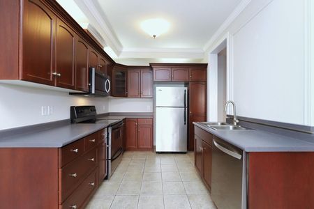 For Lease - 5229 Autumn Harvest Way, Burlington, Ontario - Photo 3