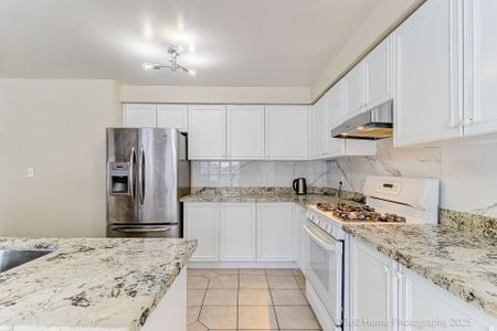 For Lease - 304 drummond Drive Unit# Upper, Vaughan, Ontario - Photo 4