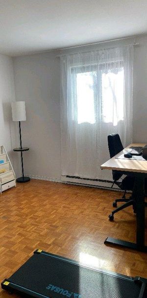 Grande Maison de Ville/Townhouse a Louer/for Rent - Photo 1