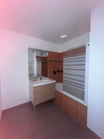 Location Appartement 3 pièces 64m² BESANCON 25000 - Photo 5