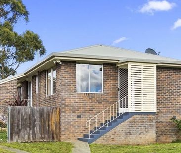 Neat and Comfortable Two Bedroom Home - Photo 1