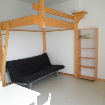 Location Appartement 2 pièces Meublé 16m² CHAMBERY 73000 - Photo 1