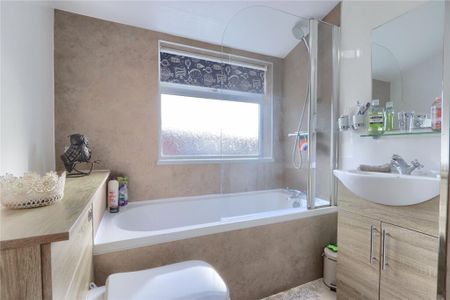 2 bedroom terraced house to rent - Photo 3