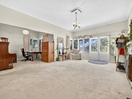 205 The Esplanade, Mount Pleasant - Photo 2