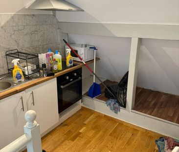 Studio Flat, Heathstan Road, W12 - Photo 4