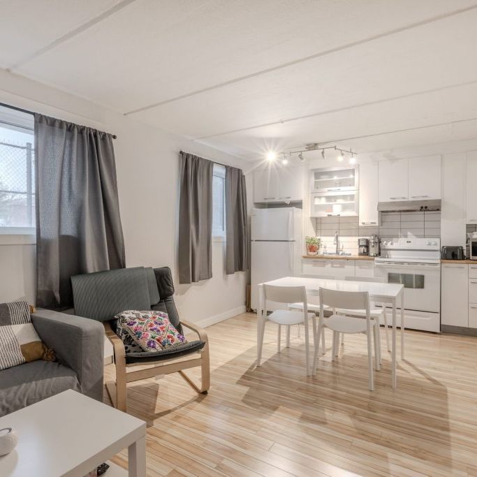 Des Cèdres 3 ½ Entièrement Meublé à Louer Limoilou Juillet 2026 - Photo 1