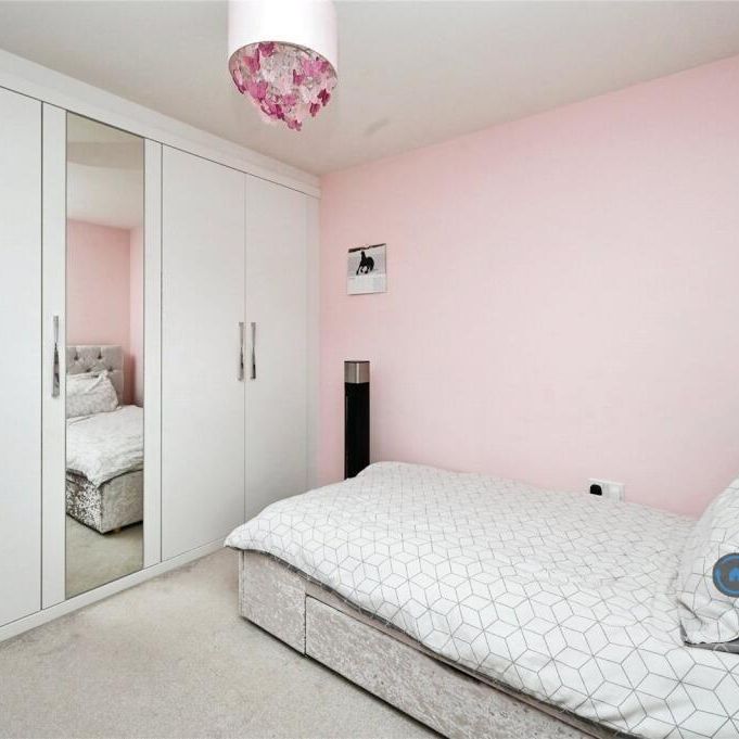 4 bedroom detached house to rent - Photo 1