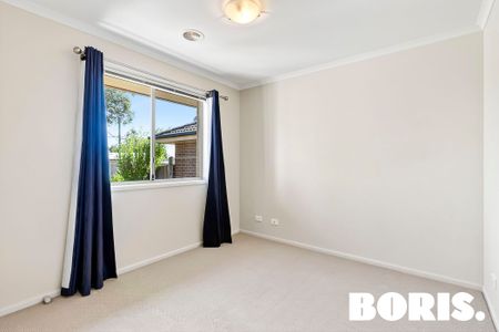 4/43-47 Hutchison Circuit, Crestwood NSW 2620 - Townhouse For Rent | Domain - Photo 2