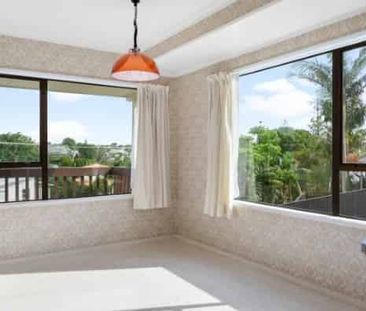 Spacious 3 bedrooms near Waiake Beach - Photo 3