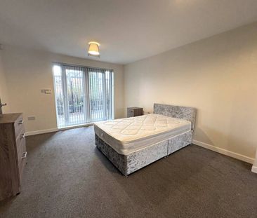 Room 1, 3 St John Street, , UK - Photo 4