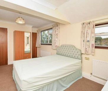 Riverside Close, Laverstock, Salisbury, SP1 - Photo 3
