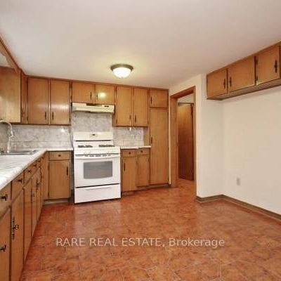 2 Bedroom Basement Apartment - Photo 4