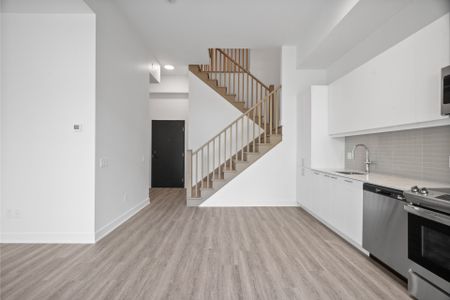 For Lease - 200 Deerfield Road Unit# 110, Newmarket, Ontario - Photo 3