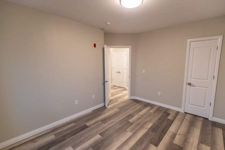 apartments at 6479 Montrose Road - Photo 5