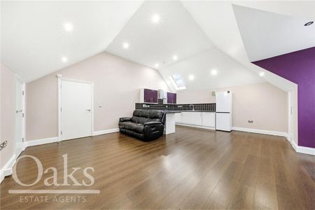 2 bedroom penthouse to rent - Photo 2