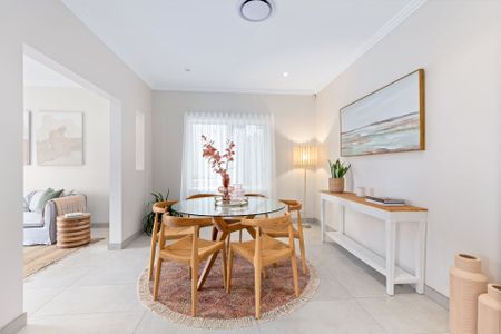 Exquisite Family Luxury in Frenchs Forest - Photo 2