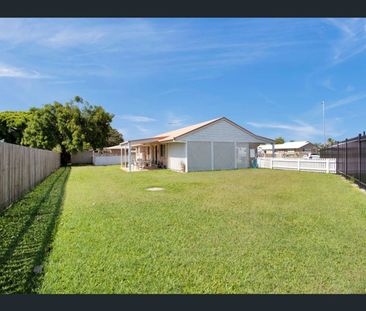 7 Daniel Ct, Ooralea - Photo 2