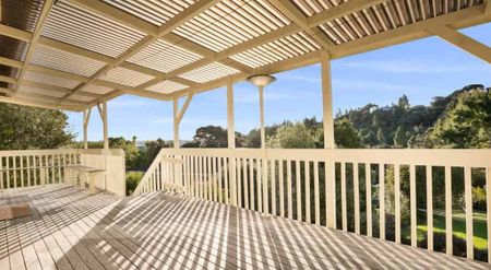 Fantastic Family Home - Photo 2