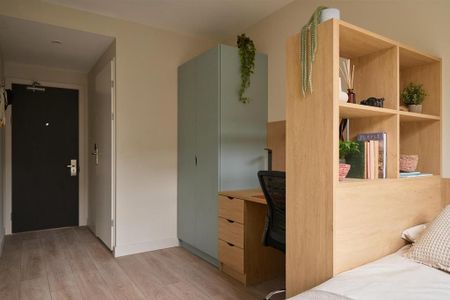 1 bedroom in a flat share to rent - Photo 4
