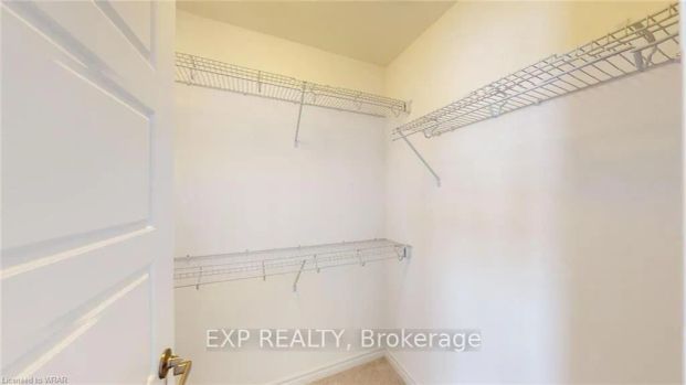 Condo Townhouse For Lease | X8411416 - Photo 1