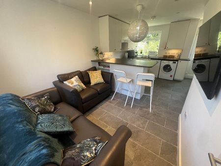 5 bedroom house to rent - Photo 4