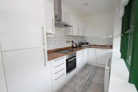 1 bedroom flat to rent - Photo 4