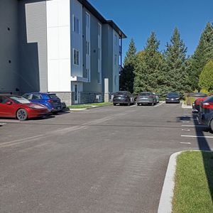 5/2 à Louer à Val Belair - Photo 2