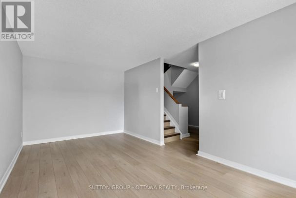 68 - 2939 FAIRLEA CRESCENT - Photo 1