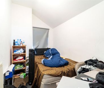 4 bedroom terraced house to rent - Photo 5