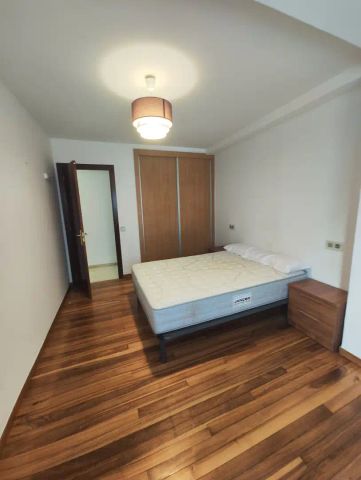 Apartamento de alquiler en Ensanche - Sar - Foto 4