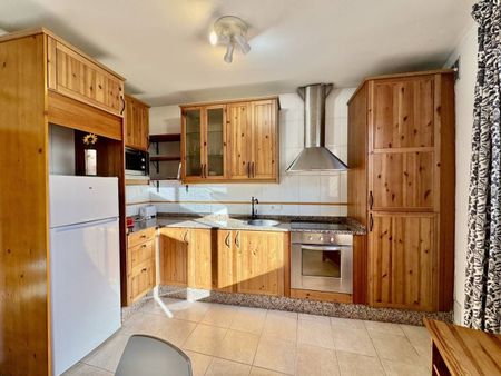 Piso de alquiler en Calle Robert Graves, El Terreno - Photo 2