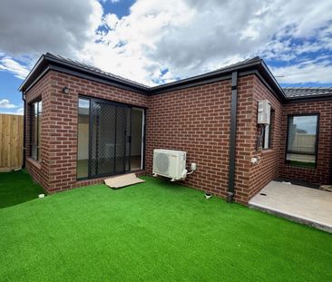 Brand New Stylish Home with Solar Panels - Photo 6