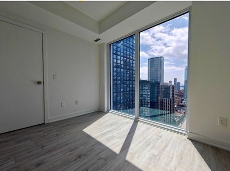 For Lease - 252 Church Street Unit# 3012, Toronto, Ontario - Photo 2