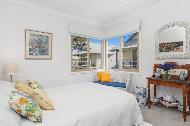 Outstanding Townhouse in Premier Location - Walk to the Beach *Access via Brunswick Road* - Photo 1