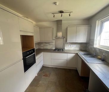 3 bedroom detached house to rent - Photo 5