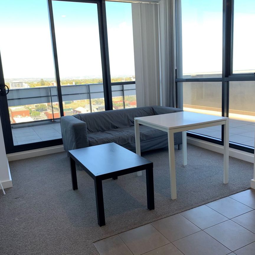 Affordable Apartment in the Heart of the City - Fully furnished - Photo 1