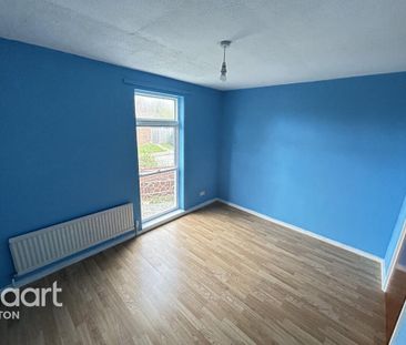 3 bedroom end of terrace house to rent - Photo 4