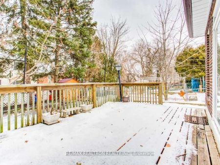 39 Fisherville Road #Upper - Photo 5