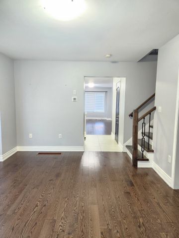 For Lease - 32 Keats Terrace, Brampton, Ontario - Photo 2