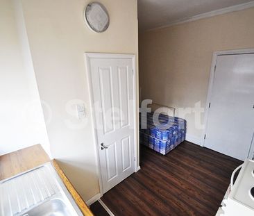 West Green Road, N15, London - Photo 2