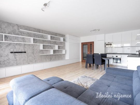 Pronájem bytu 2+kk 71 m2 - Фото 1