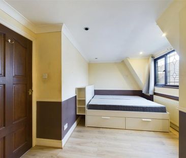 5 bedroom bungalow to rent - Photo 4