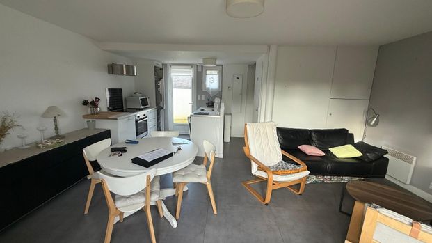 Location Maison 4 pièces 62m² - Photo 1